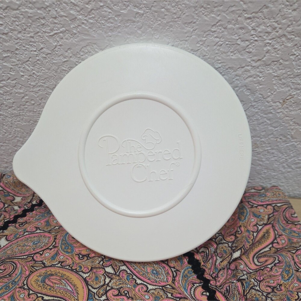Pampered Chef Batter Bowl Replacement Lid ONLY Fits 8 Cup 2 QT Bowl 8"